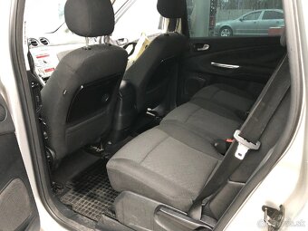 Ford S-Max 2.2 TDCi (2008) - 9