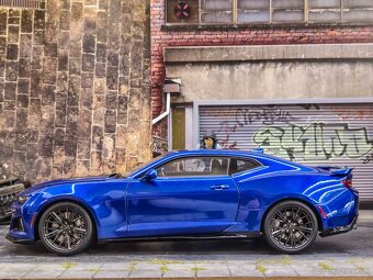 Chevrolet Camaro ZL1 2017 1:18 Autoart - 9