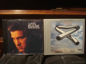 CD N.CAVE B.SOUTH HENDRIX OLDFIELD RAMONES CLASH S.MINDS REM - 9