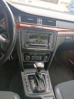 Škoda Superb 2.0TDI 125kw - 9
