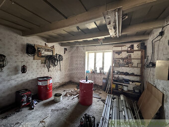 Starý sedliacky dom s veľkým pozemkom v Kolte – ideálna pr - 9