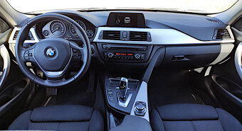 BMW 3 sedan 320d 4x4 automat - 9