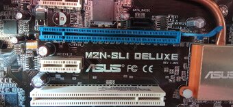 Predam pocitac na media a starsie hry - 9