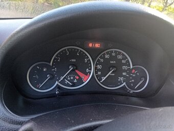 Predám Peugeot 206 cc 1.6 benzin - 9