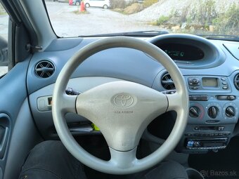 Toyota Yaris - 9