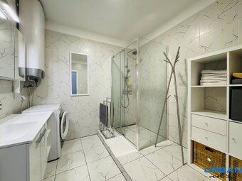 Na predaj 3i byt v RD, záhrada, vírivka, 2x parking v Šamorí - 9