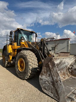 Kol. Nakladač VOLVO L180H (2016) - 9