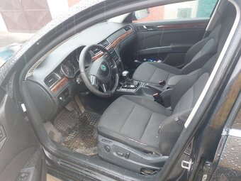 Skoda Superb 2.0tdi DSG 125kw - 9