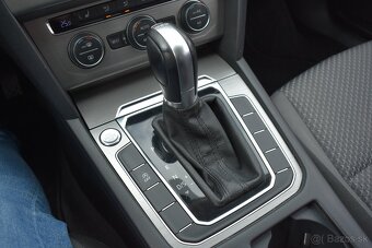 Volkswagen Passat Variant - 9