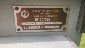 Cirkular s hoblovackou 20cm na 230v - 9