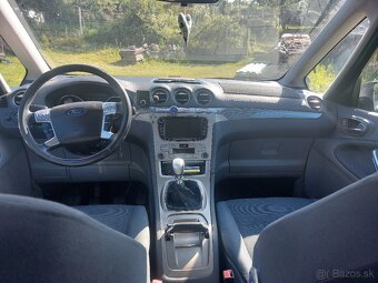 Ford Galaxy - 9