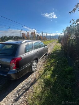 Toyota Avensis 2.0 93kw - 9