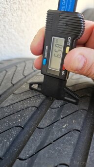 Letné pneu CONTINENTAL Premium Contact C 285/45 R21 V XL - 9