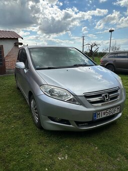 Honda FR-V - 9