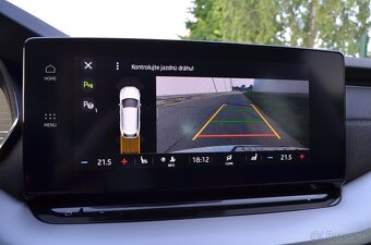 ŠKODA OCTAVIA COMBI 2.0 TDI DSG VIRTUAL KAMERA CRYSTAL LED - 9