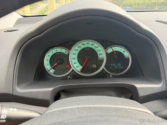 Toyota corolla Verso 1,8l benzín - 9