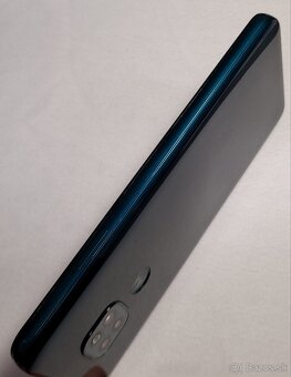 Motorola Moto g9 Play - 9