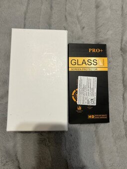 iPhone xr - 9