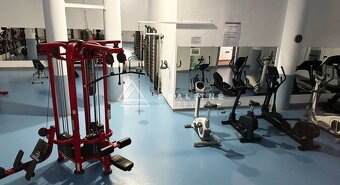 ESTEPONA, APARTMÁN NA PREDAJ – PRIAMO PRI MORI, BAHÍA DE LA - 9