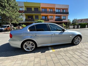BMW Řada 3, 330d xDrive - 9