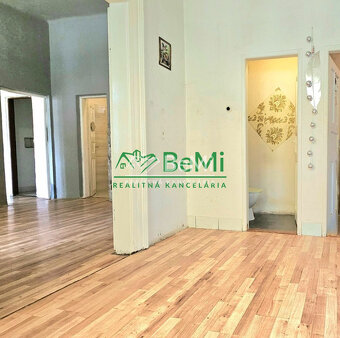 ZNÍŽENÁ CENA - RODINNÝ DOM JESENSKÉ - 9