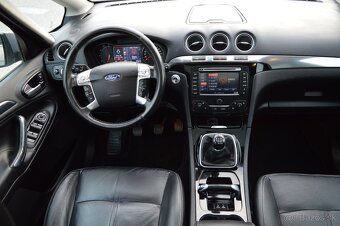 Ford S-Max 2.0TDCI,manuál, kůže ,výhřev,panorama ,bez koroze - 9