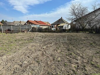 Predaj rodinného domu v centre Vlčian, pozemok 924 m2 - 9