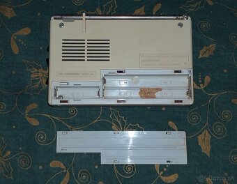 Staré rádio LCD RADIO-CLOCK na predaj - 9