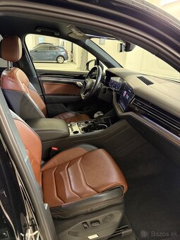 Volkswagen Touareg 3.0 V6 TDI SCR 210KW R-Line Tiptronic - 9
