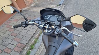 Predám Honda Pcx 125 vo výbornom stave - 9
