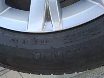 Elektrony VW R17 5x112 Pirelli 215/65 R17 - 9