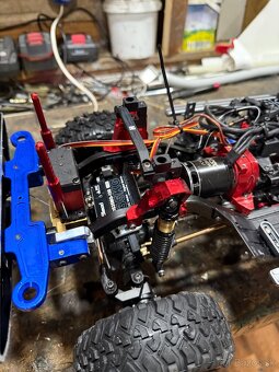 RC crawler 1:10 - 9