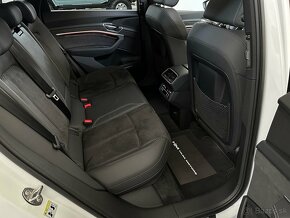 Audi e-tron Sportback S-line Quattro 55 300kW Panorama Tažné - 9