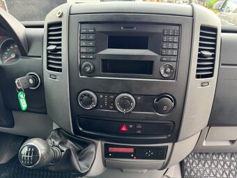Volkswagen Crafter 35 2,0TDI 100kW L2H2 TOP - 9
