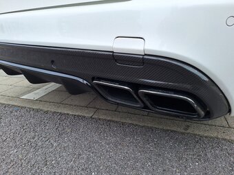 Mercedes-benz c63 s amg - 9