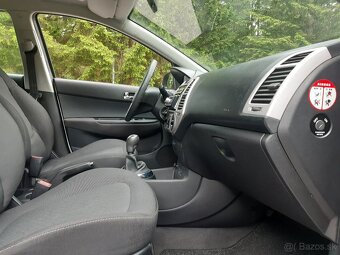HYUNDAI i20, TK do 27.3.2027, KLÍMA, ISOFIX, cúvacie senzory - 9