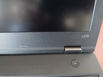 15,6" Lenovo ThinkPad L570 Full HD, IPS, i5 7300 - 9