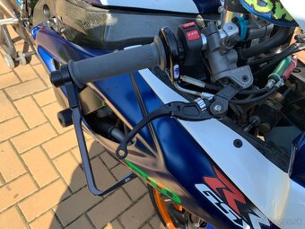 Suzuki GSX-R 750 k7 Okruhovka - 9