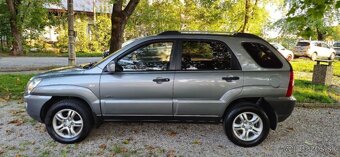Predám SUV  Kia Sportage 4x4 2.0 TDI 103kw - 9