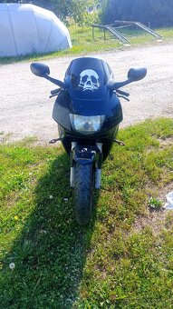 Honda cbr 600f - 9