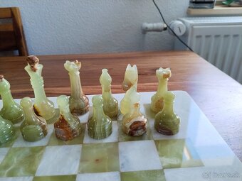 Šachy onyxové - 9