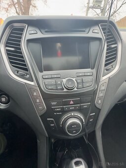 Hyundai GRAND SANTA FE 2,2 CRDi - 9