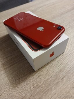 iPhone XR / 128GB Product Red Super stav - 9
