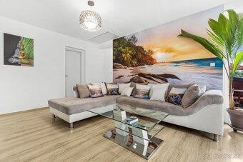PREDAJ-Moderný 4-izbový bungalov s bazénom - RAJKA - 9