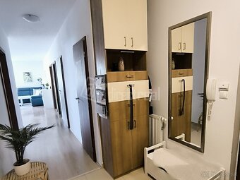Svetlý, priestranný byt 87 m2 +7,04 m2 loggia, na skok… - 9