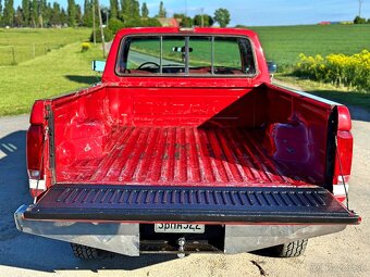 1991 Ford F-250 7.5 V8 XLT | 4x4 | MANUÁL - 9