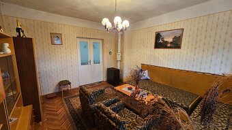 Perkupa - 3 izbový rodinný dom vo výbornom stave - 9