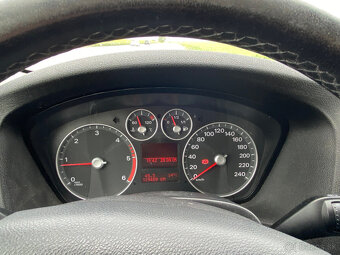 Ford Focus Combi 1.6 TDCi - 9