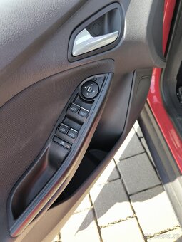 Ford Focus 1.0 ecoboost - 9