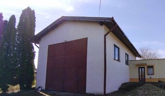 Dom a veľká garáž - Kuraľany - 9
